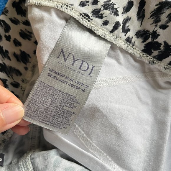 NYDJ Pull-On Denim Animal Print Skinny Ankle Jeans In Sateen With Slit Size 6 - Picture 9 of 11